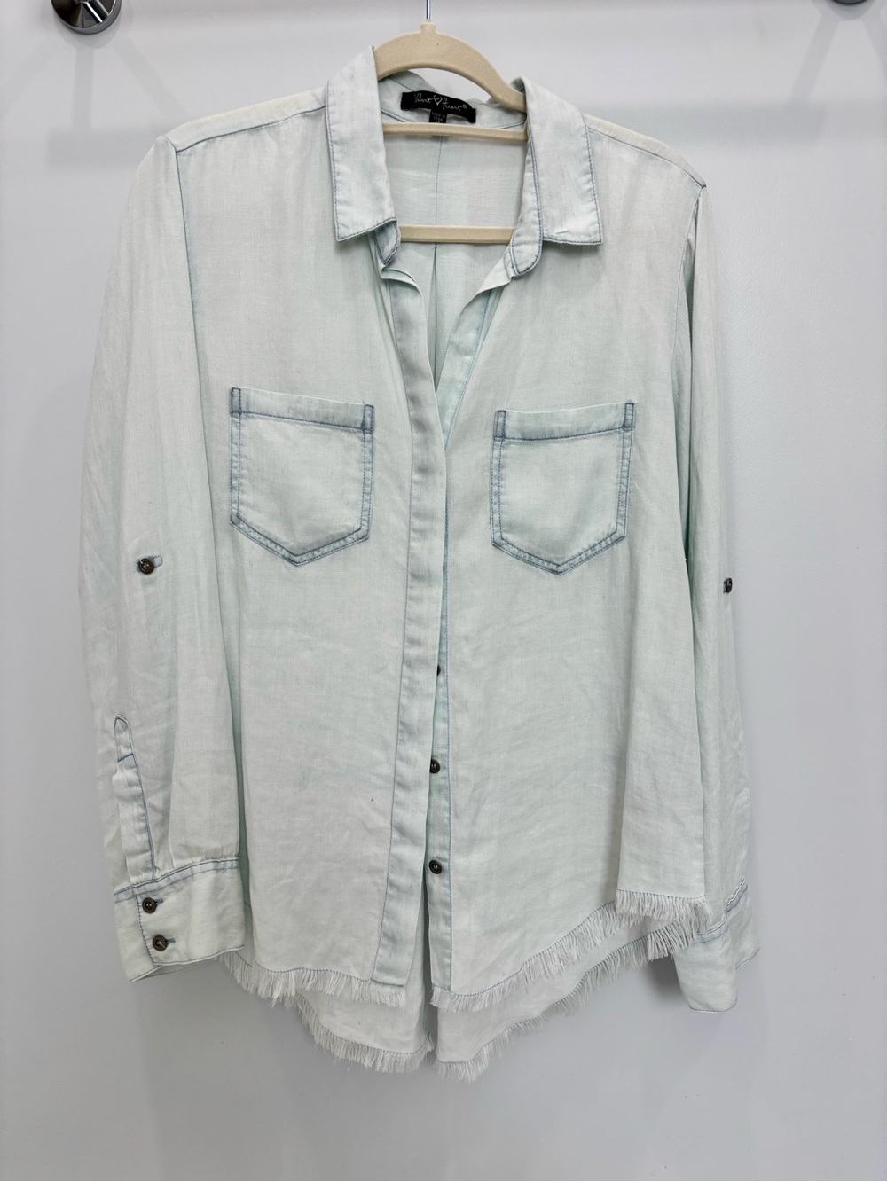 Light Mint Button-Front Men’s Shirt - Casual Long Sleeve